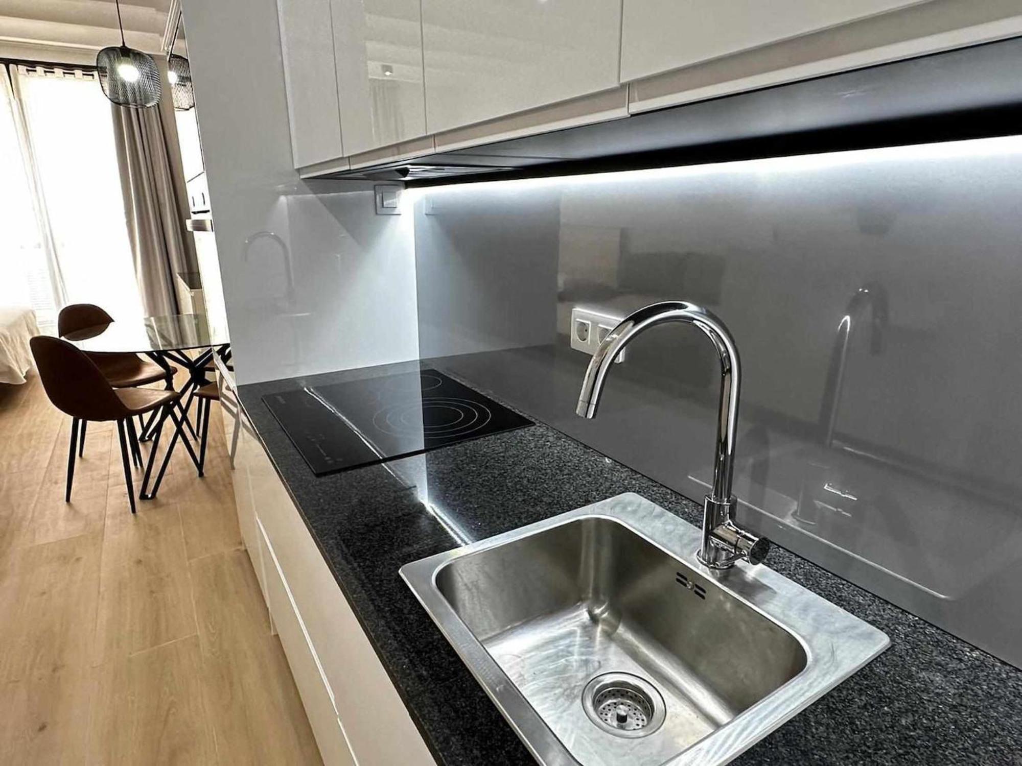 A H Rentals Picasso Apartamento Vinaros Exterior photo