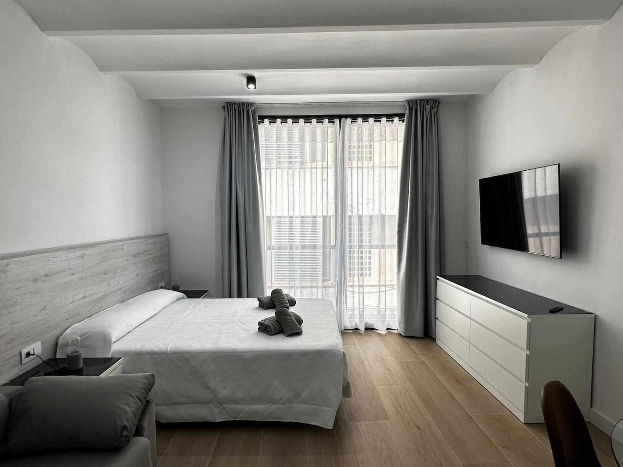 A H Rentals Picasso Apartamento Vinaros Exterior photo