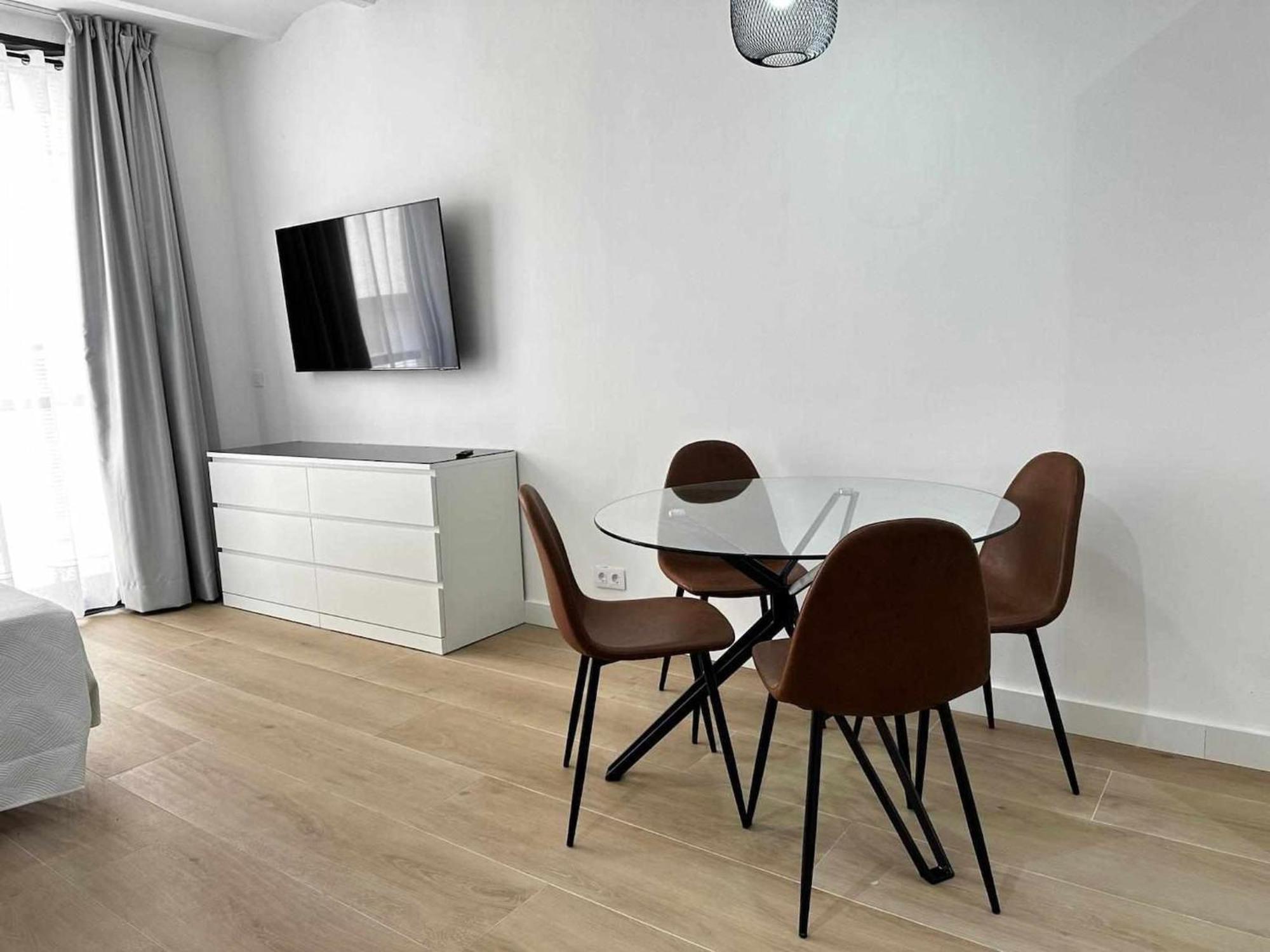 A H Rentals Picasso Apartamento Vinaros Exterior photo
